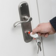 Localizator chei tip breloc cu lanterna LED
