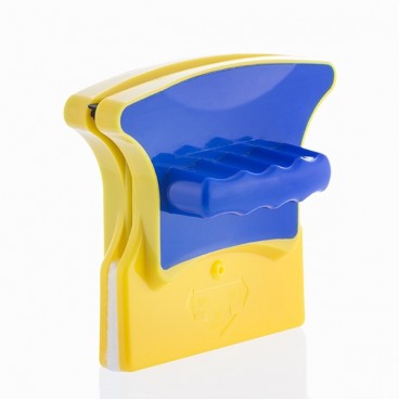 Curatator cu suprafata magnetica cu bureti pentru geamuri